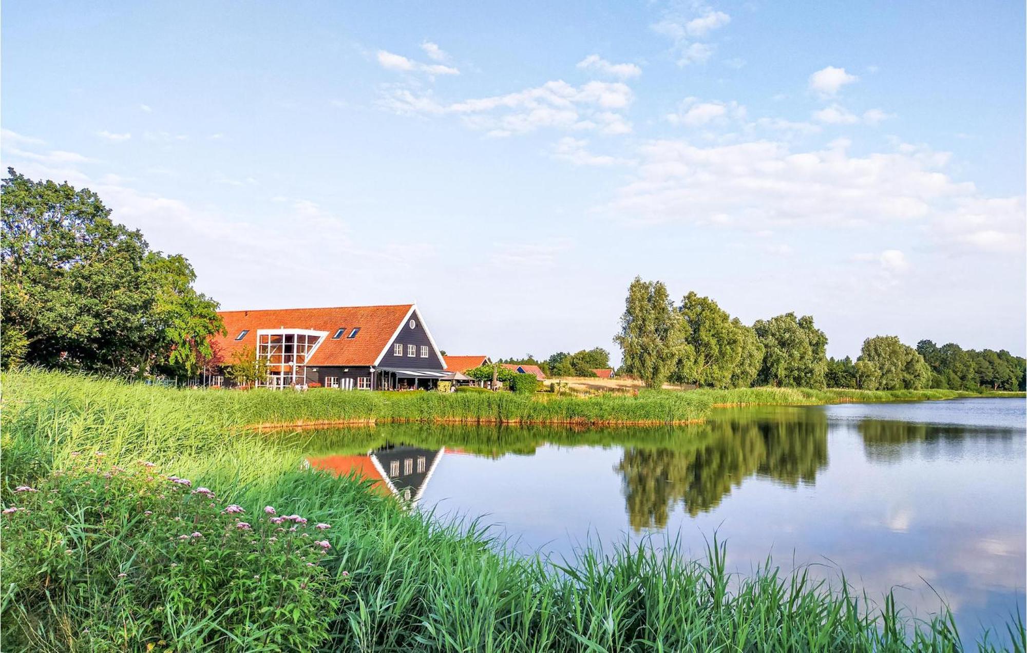 Gorgeous Home In Heinkenszand With House Sea View Экстерьер фото